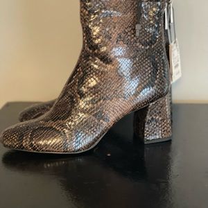 Zara bootie size 11